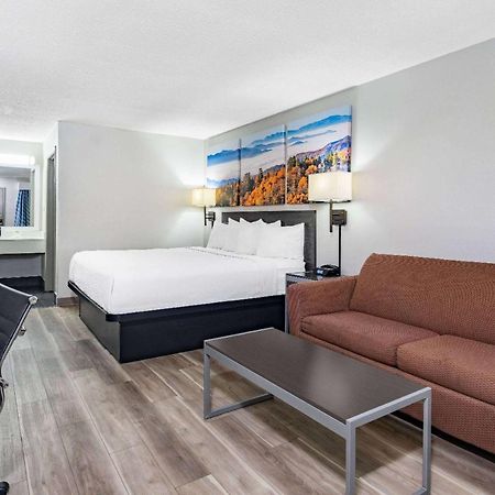 Days Inn By Wyndham Hamilton Esterno foto
